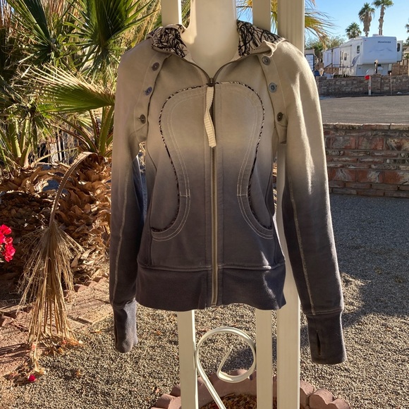 lululemon athletica Tops - Lululemon Size 4 Special Edition Jacket Sweater Vest Detachable Sleeves Dip Dyed